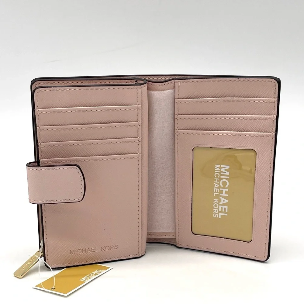 Michael Kors Medium Bifold Zip Corner Wallet